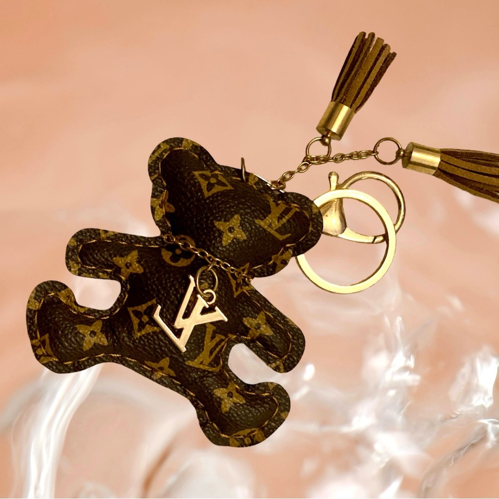 Brown Bear Tassel Key chain Holder new